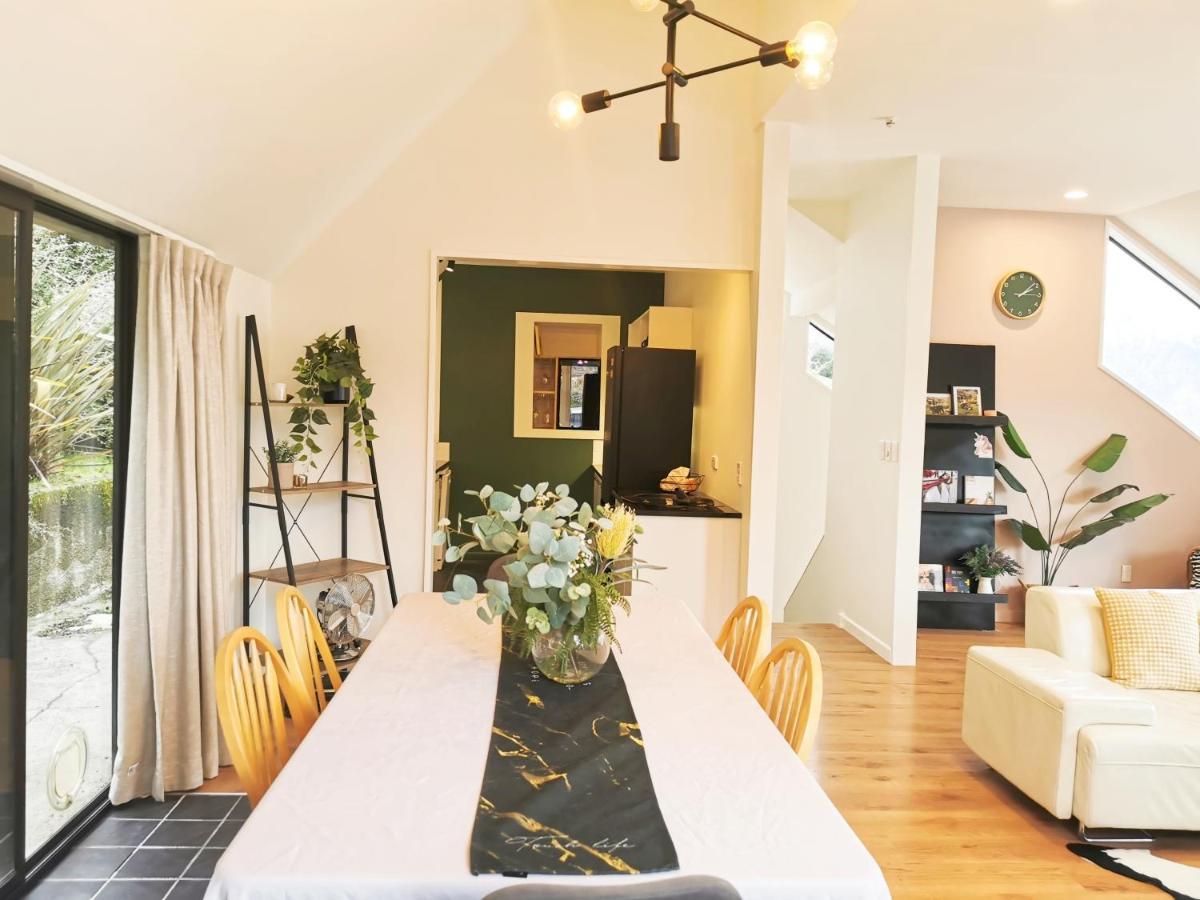 Queenstown Lakeview Holiday Home-5Mins To Town 외부 사진