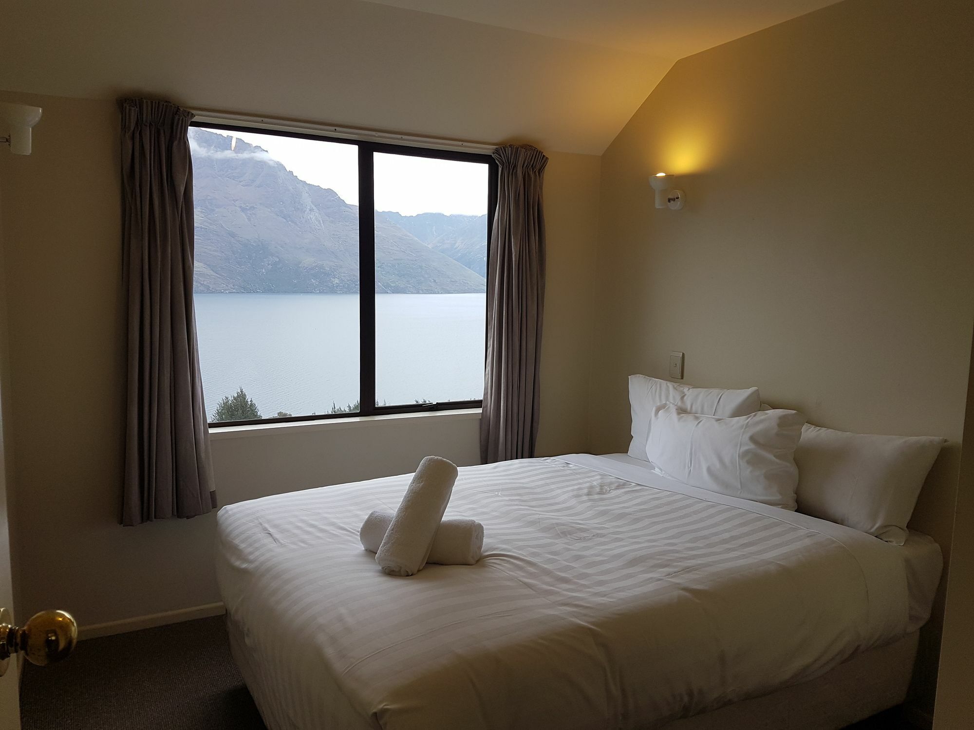 Queenstown Lakeview Holiday Home-5Mins To Town 외부 사진