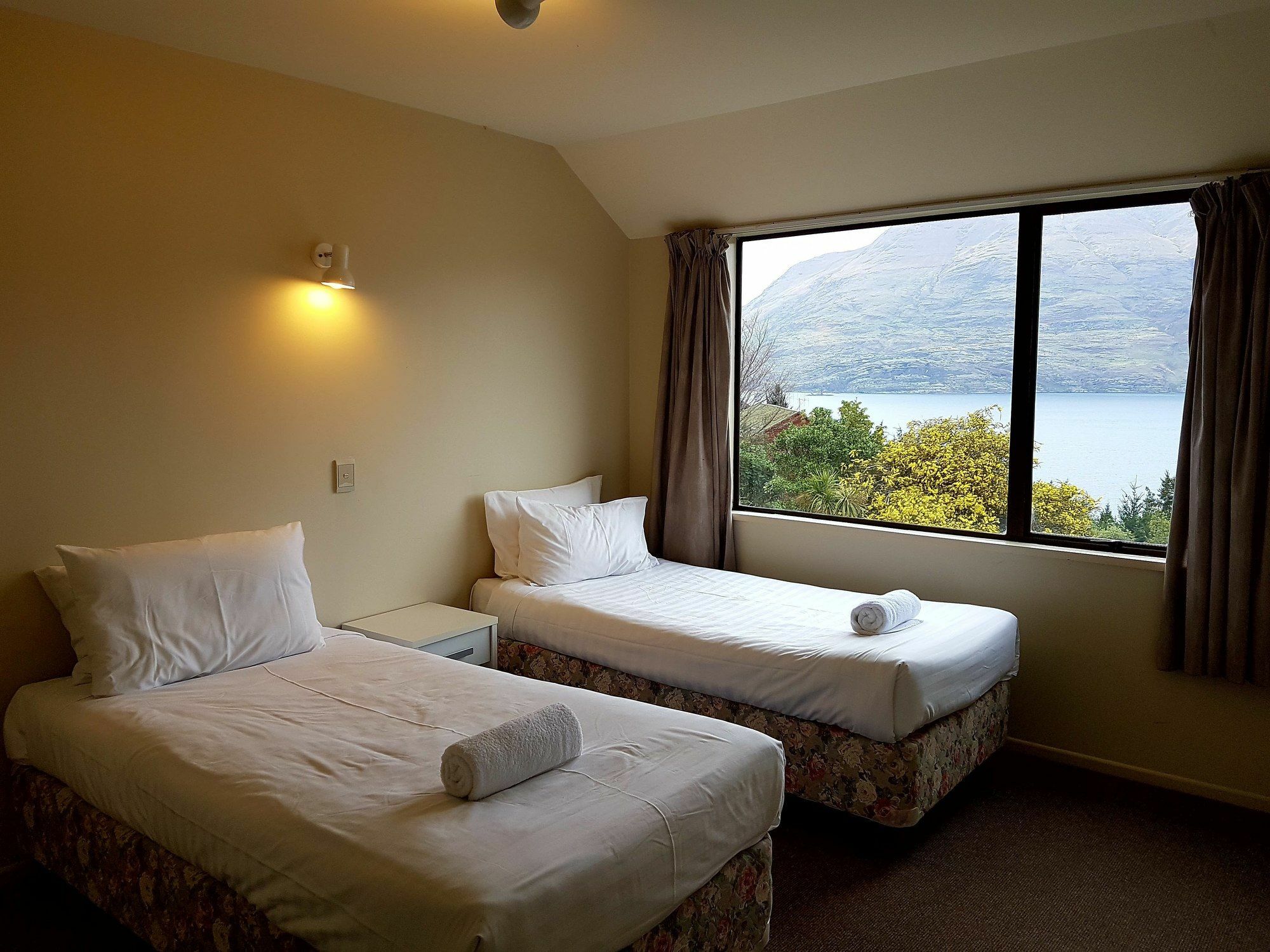 Queenstown Lakeview Holiday Home-5Mins To Town 외부 사진
